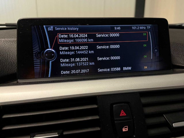 Bmw - 3-serie - 320i high executive - 29-txv-6 - 2012 iaw - afbeelding 8 van  11