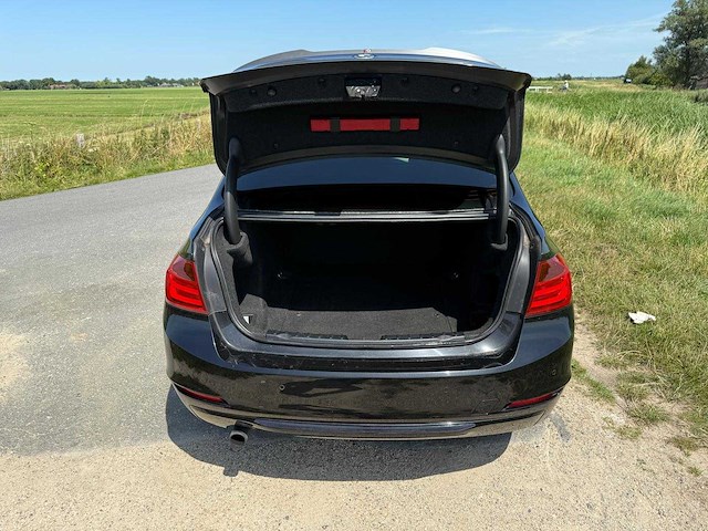 Bmw - 3-serie - 320i high executive - personenauto - 2012 - afbeelding 6 van  28