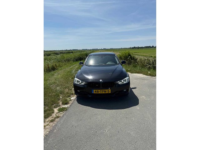 Bmw - 3-serie - 320i high executive - personenauto - 2012 - afbeelding 14 van  28