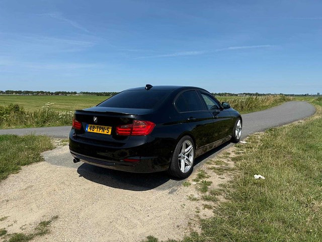 Bmw - 3-serie - 320i high executive - personenauto - 2012 - afbeelding 23 van  28