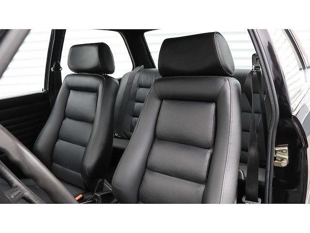 Bmw - 3-serie - 323i - v6 - 1983 - gerestaureerd - oldtimer - afbeelding 4 van  18