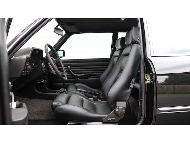 Bmw - 3-serie - 323i - v6 - 1983 - gerestaureerd - oldtimer - afbeelding 2 van  18