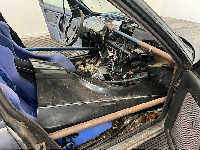 Bmw - 3-serie - 325i - oldtimer - 1987 - afbeelding 15 van  28