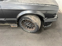 Bmw - 3-serie - 325i - oldtimer - 1987 - afbeelding 24 van  28