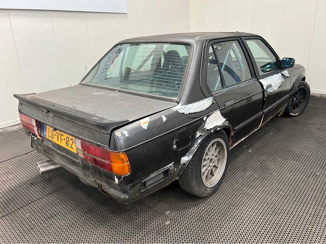 Bmw - 3-serie - 325i - oldtimer - 1987 - afbeelding 7 van  28