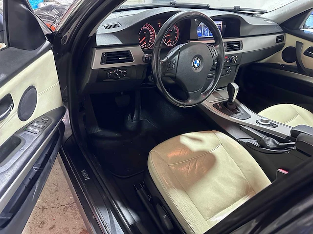 Bmw - 3-serie - 325i dynamic exec. - 55-rs-gs - afbeelding 19 van  20