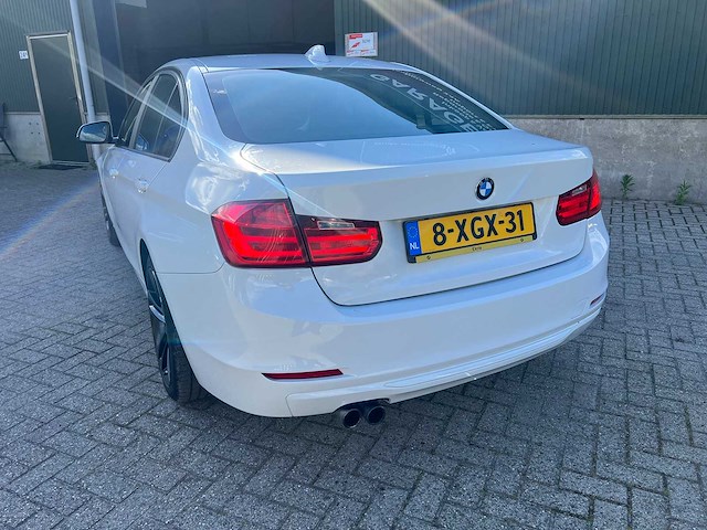 Bmw - 3-serie - 328i high executive - bmw - 2013 - afbeelding 8 van  26
