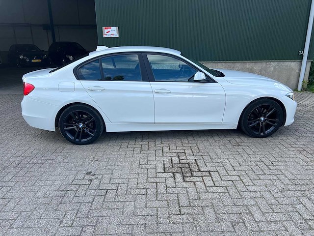 Bmw - 3-serie - 328i high executive - bmw - 2013 - afbeelding 15 van  26