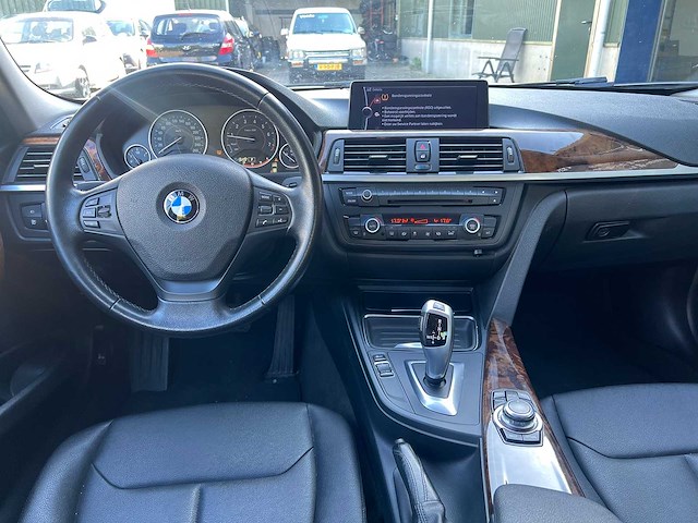 Bmw - 3-serie - 328i high executive - bmw - 2013 - afbeelding 23 van  26