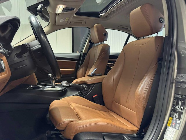 Bmw - 3-serie - 330e cent.hi.ex.2016 kn-590-r iaw - afbeelding 14 van  29