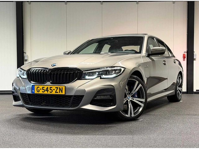 Bmw - 3-serie - 330e edrive edition - g-545-zn - 2020 iaw - afbeelding 1 van  19