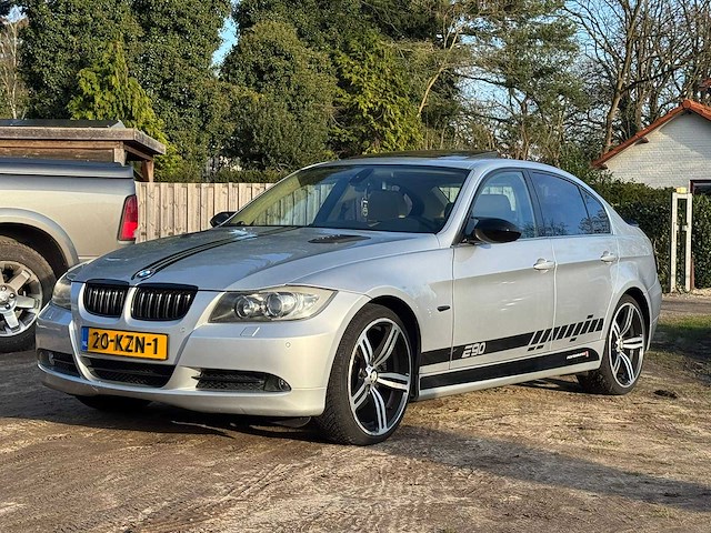 Bmw - 3-serie - 330xi - 20-kzn-1 - 2007 - afbeelding 1 van  36