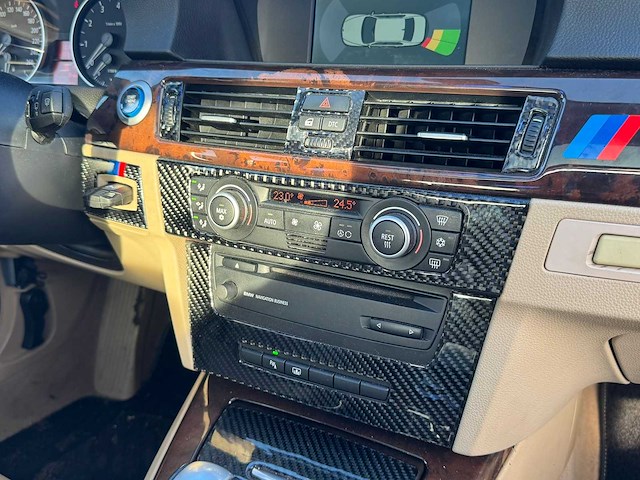 Bmw - 3-serie - 330xi - 20-kzn-1 - 2007 - afbeelding 20 van  36