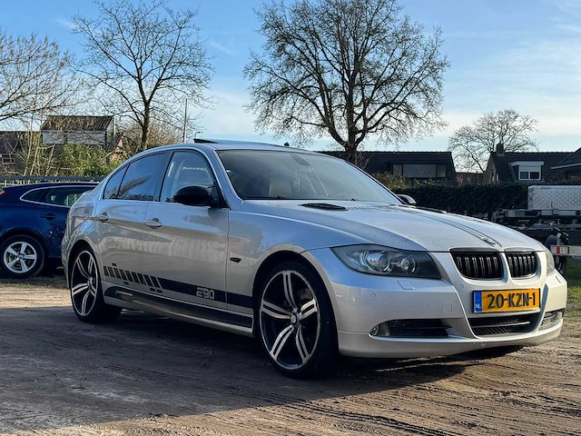 Bmw - 3-serie - 330xi - 20-kzn-1 - 2007 - afbeelding 12 van  36