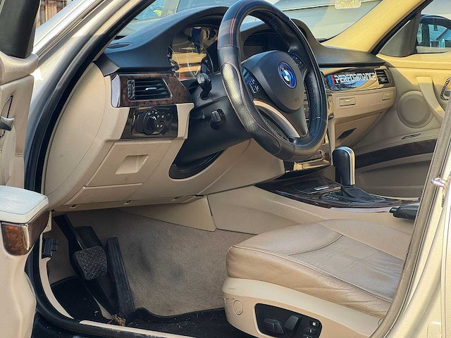 Bmw - 3-serie - 330xi - 20-kzn-1 - 2007 - afbeelding 5 van  33