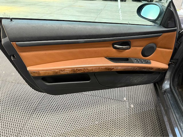 Bmw - 3 serie - 335i - cabrio - personenauto - 2007 - afbeelding 12 van  13