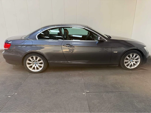 Bmw - 3 serie - 335i - cabrio - personenauto - 2007 - afbeelding 34 van  36