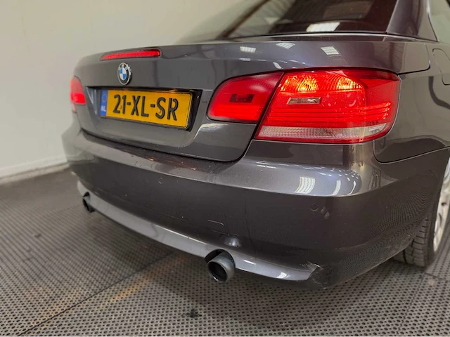 Bmw - 3 serie - 335i - cabrio - personenauto - 2007 - afbeelding 12 van  25