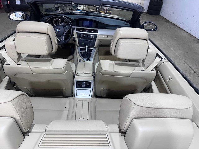 Bmw - 3-serie cabrio - 320i automaat- jfk-96-h - 2009 - afbeelding 18 van  20