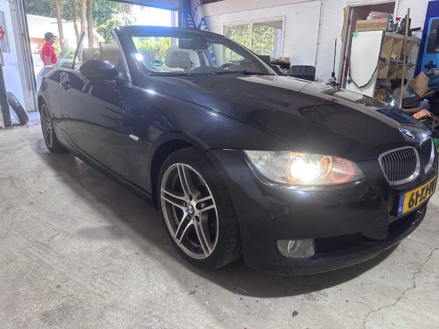 Bmw - 3-serie cabrio - 325i automaat - 61-xj-vv- 2007 - afbeelding 13 van  16