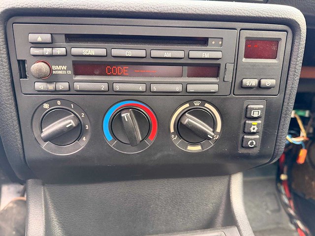 Bmw - 3-serie e36 - 323ti - 2000 - personenauto - afbeelding 3 van  22