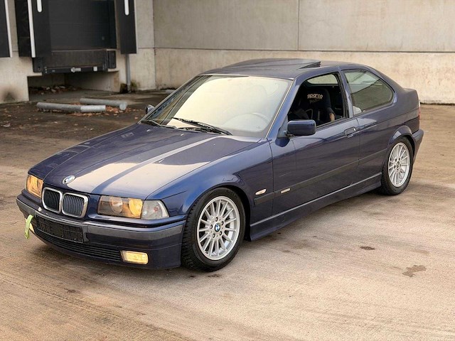 Bmw - 3-serie e36 - 323ti - 2000 - personenauto - afbeelding 1 van  22