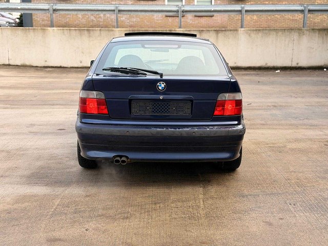 Bmw - 3-serie e36 - 323ti - 2000 - personenauto - afbeelding 17 van  22