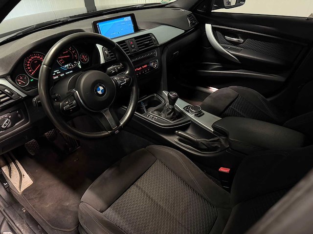Bmw - 3-serie touring - 316i executive - 1-zgr-39 - 2015 iaw - afbeelding 5 van  26