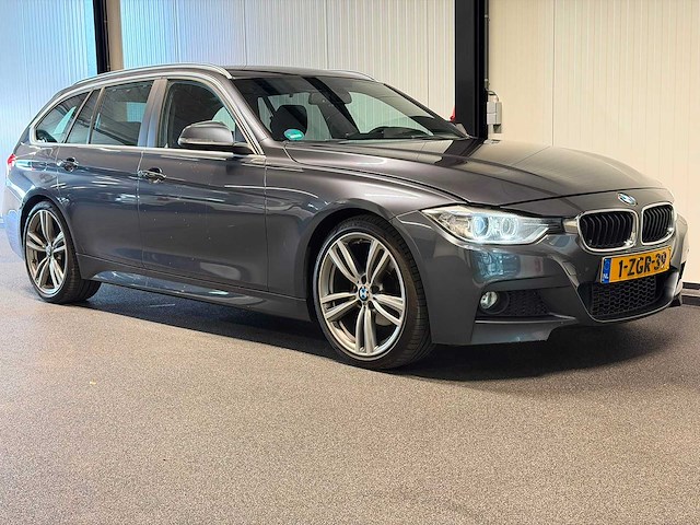 Bmw - 3-serie touring - 316i executive - 1-zgr-39 - 2015 iaw - afbeelding 15 van  26