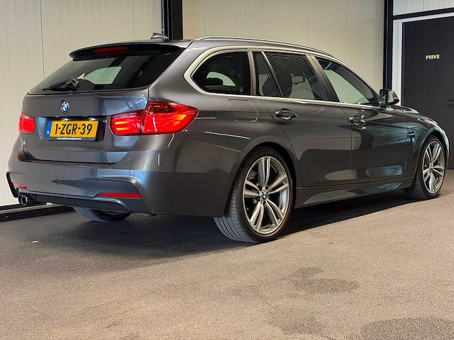 Bmw - 3-serie touring - 316i executive - 1-zgr-39 - 2015 iaw - afbeelding 18 van  26