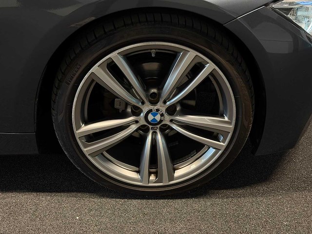 Bmw - 3-serie touring - 316i executive - 1-zgr-39 - 2015 iaw - afbeelding 19 van  26