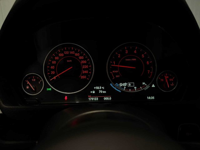 Bmw - 3-serie touring - 316i executive - 1-zgr-39 - 2015 iaw - afbeelding 21 van  26