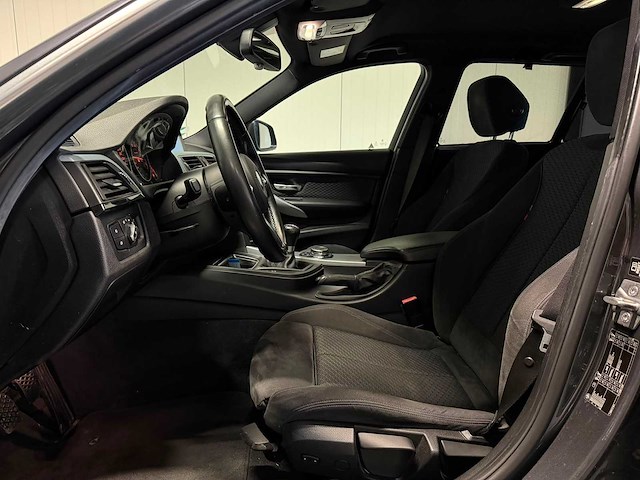 Bmw - 3-serie touring - 316i executive - 1-zgr-39 - 2015 iaw - afbeelding 6 van  26