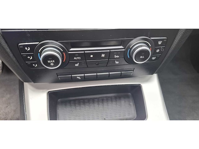 Bmw - 3-serie touring - 318d business line - personenauto - 2010 - afbeelding 5 van  22