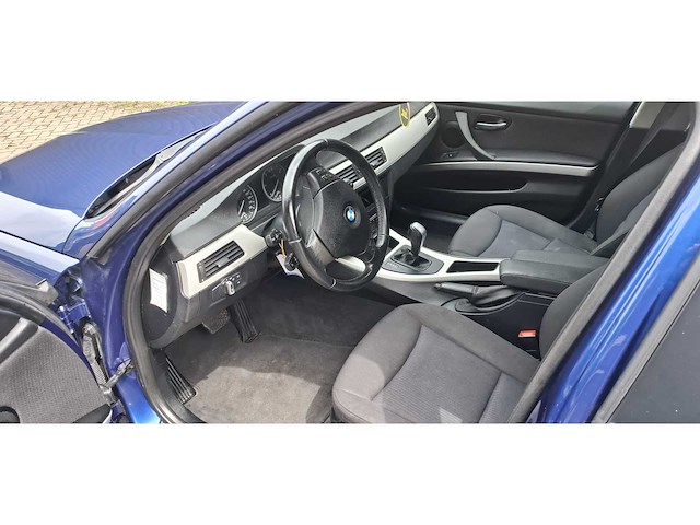 Bmw - 3-serie touring - 318d business line - personenauto - 2010 - afbeelding 20 van  22