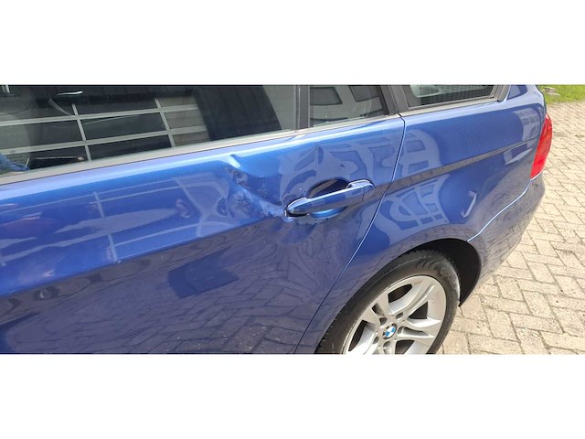 Bmw - 3-serie touring - 318d business line - personenauto - 2010 - afbeelding 21 van  22