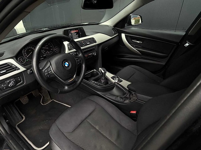 Bmw - 3-serie touring - 318d xdr. high exec. - car - 2014|h-561-kx|iaw - afbeelding 10 van  27