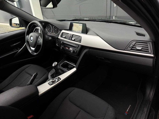 Bmw - 3-serie touring - 318d xdr. high exec. - car - 2014|h-561-kx|iaw - afbeelding 14 van  27