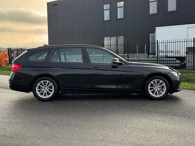 Bmw - 3-serie touring - 318i cent.hi.ex. - car - 2017|s-064-fz|iaw - afbeelding 15 van  18