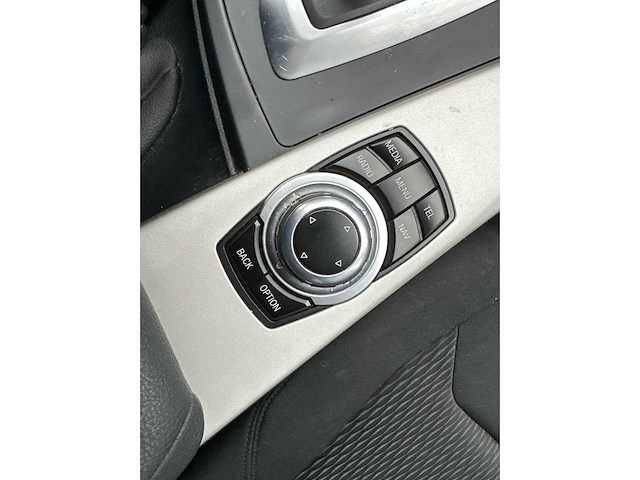 Bmw - 3-serie touring - 318i executive - car - 2017 - afbeelding 3 van  24