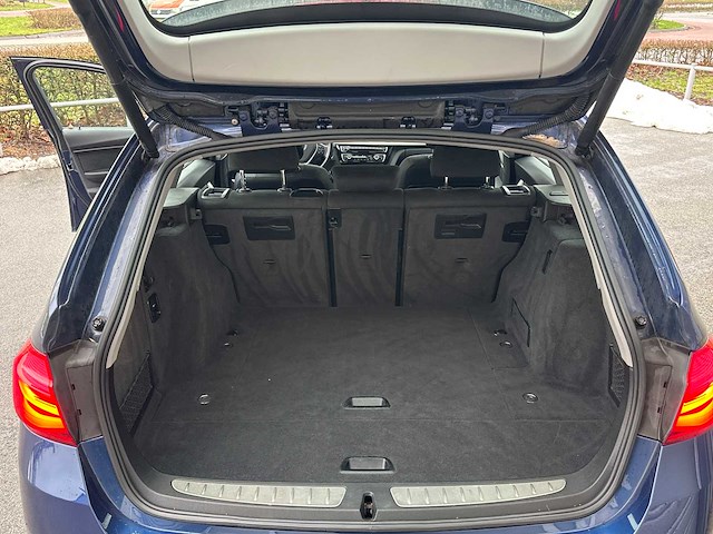 Bmw - 3-serie touring - 318i executive - car - 2017 - afbeelding 9 van  24