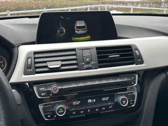 Bmw - 3-serie touring - 318i executive - car - 2017 - afbeelding 24 van  24