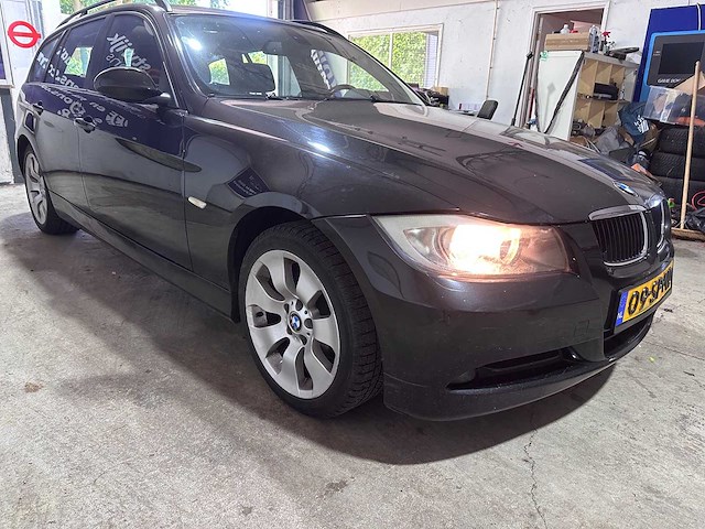 Bmw - 3-serie touring - 318i high executive - 09-sp-nd- 2006 - afbeelding 9 van  12