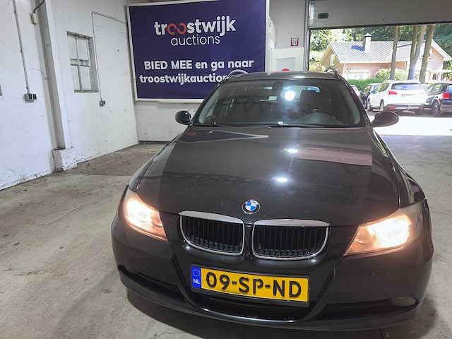 Bmw - 3-serie touring - 318i high executive - 09-sp-nd- 2006 - afbeelding 10 van  12