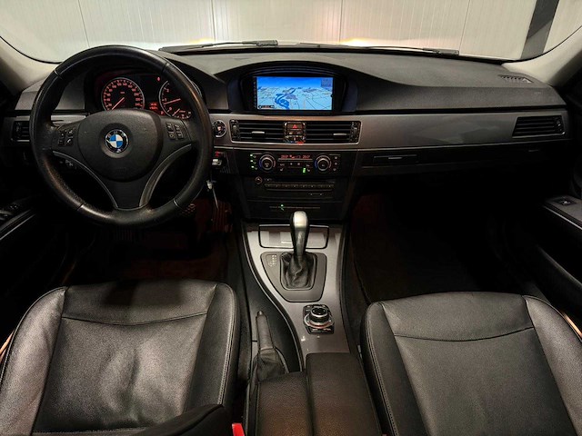 Bmw - 3-serie touring - 318i high executive - car - 2010|5-trr-16|iaw - afbeelding 4 van  17