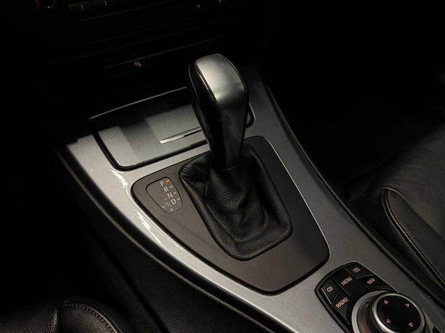 Bmw - 3-serie touring - 318i high executive - car - 2010|5-trr-16|iaw - afbeelding 16 van  17