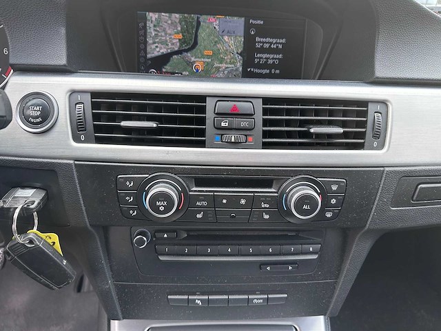 Bmw - 3-serie touring - 318i high executive - sp-638-n- 2010 - afbeelding 16 van  18