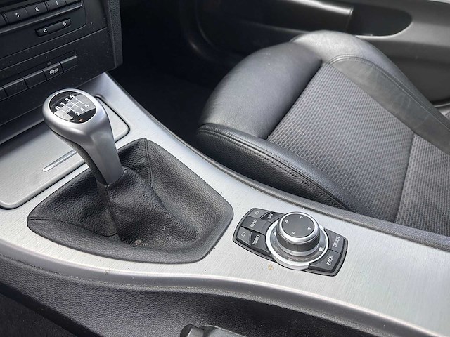 Bmw - 3-serie touring - 318i high executive - sp-638-n- 2010 - afbeelding 3 van  18