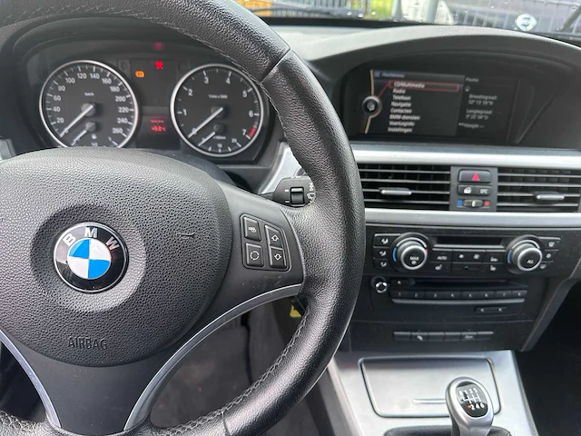 Bmw - 3-serie touring - 318i high executive - sp-638-n- 2010 - afbeelding 16 van  18