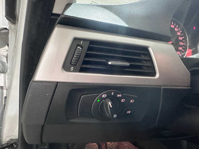 Bmw - 3-serie touring - 320d high executive - 19-tg-fb- 2006 - afbeelding 2 van  11